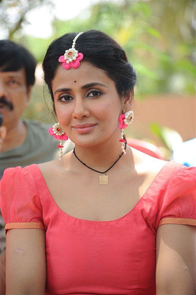 Kannada Actress Parul Yadav Latest Photo Stills