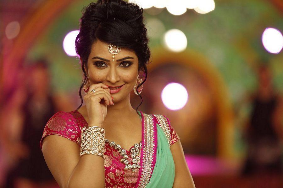 Kannada Actress Radhika Pandit Latest Unseen Photos