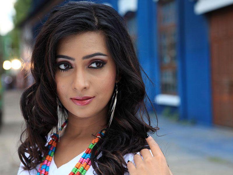 Kannada Actress Radhika Pandit Latest Unseen Photos