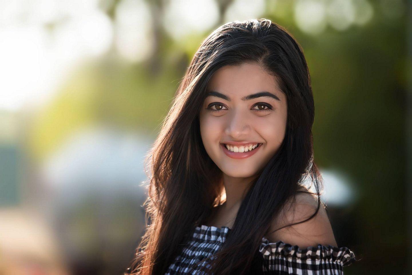 Kannada Actress Rashmika Mandanna Latest Unseen Stills