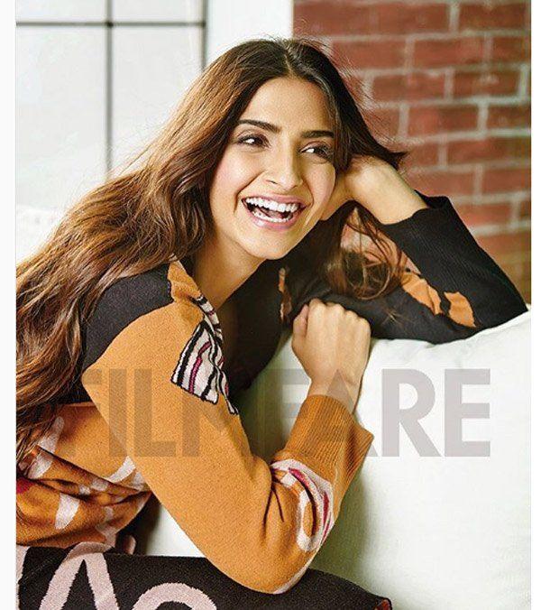 Kareena & Sonam Kapoor pose for Filmfare Photoshoot Stills