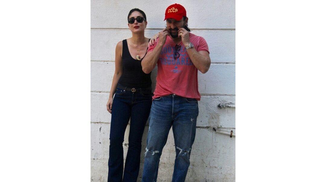  Kareena Kapoor spotted with Husband Saif Ali Khan in Mumbai