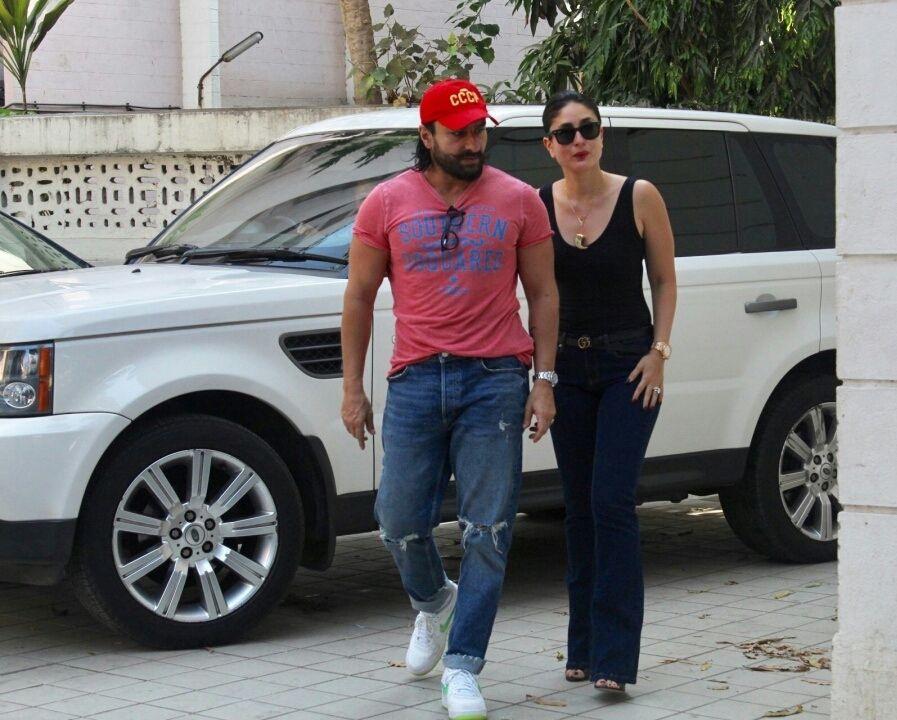  Kareena Kapoor spotted with Husband Saif Ali Khan in Mumbai