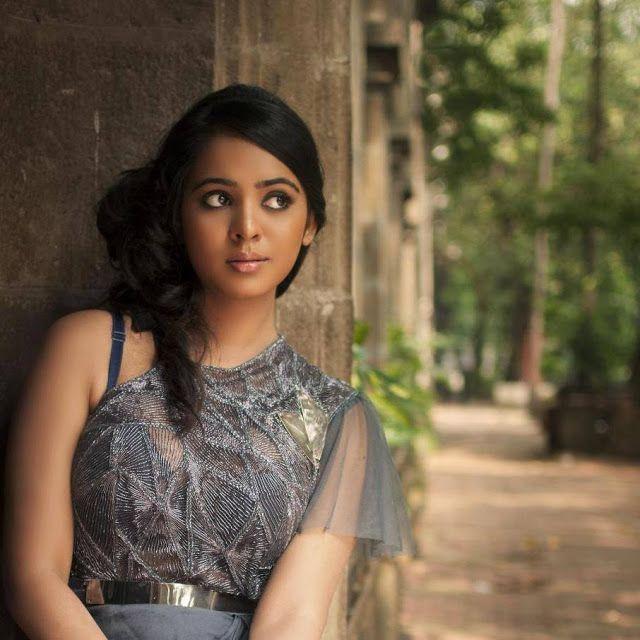 Katamarayudu Actress Manasa Himavarsha Latest Photos