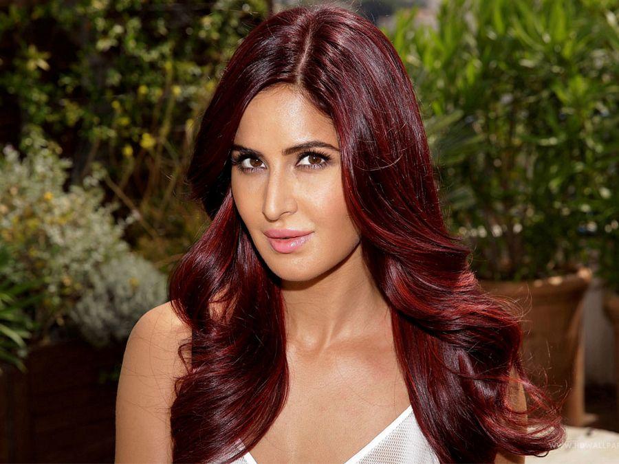 Katrina Kaif HOT & SEXY Close UP Wallpapers