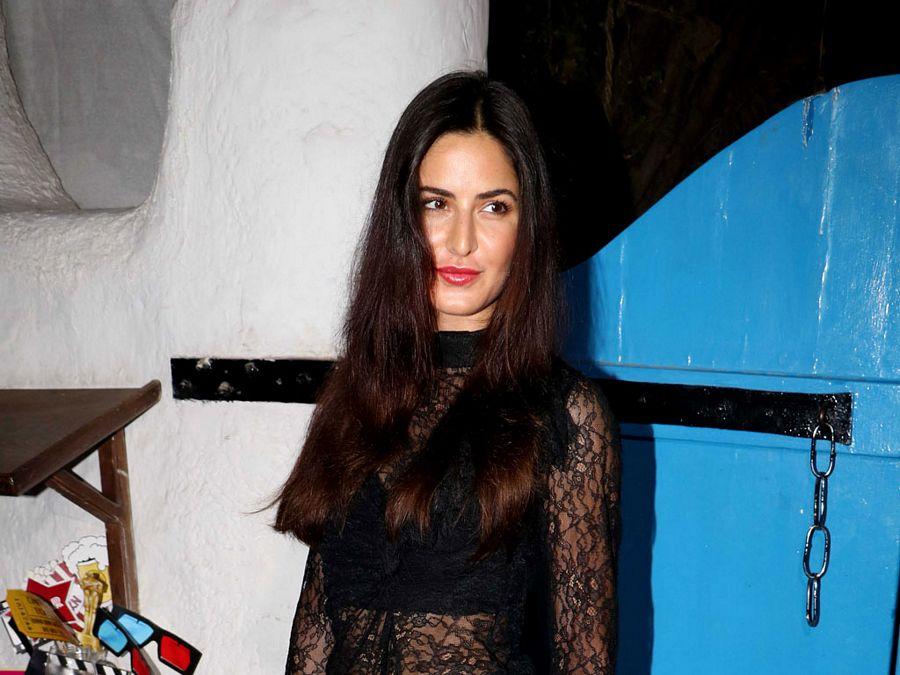 Katrina Kaif HOT & SEXY Close UP Wallpapers