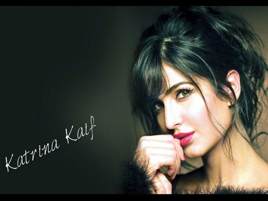 Katrina Kaif HOT & SEXY Close UP Wallpapers