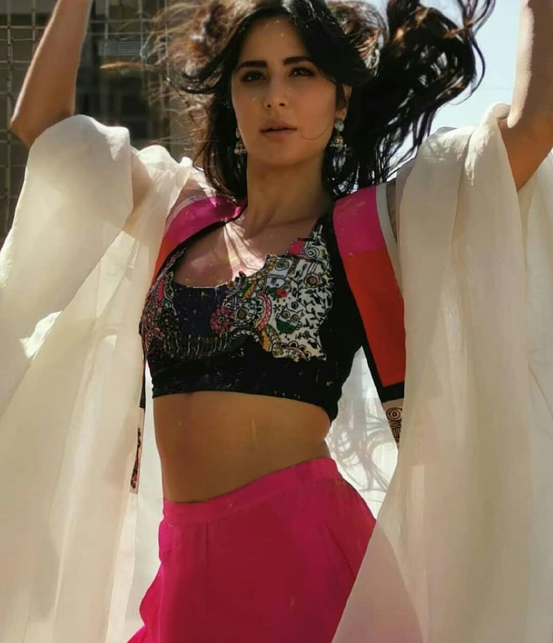 Katrina Kaif Hot Stills from Bharat movie