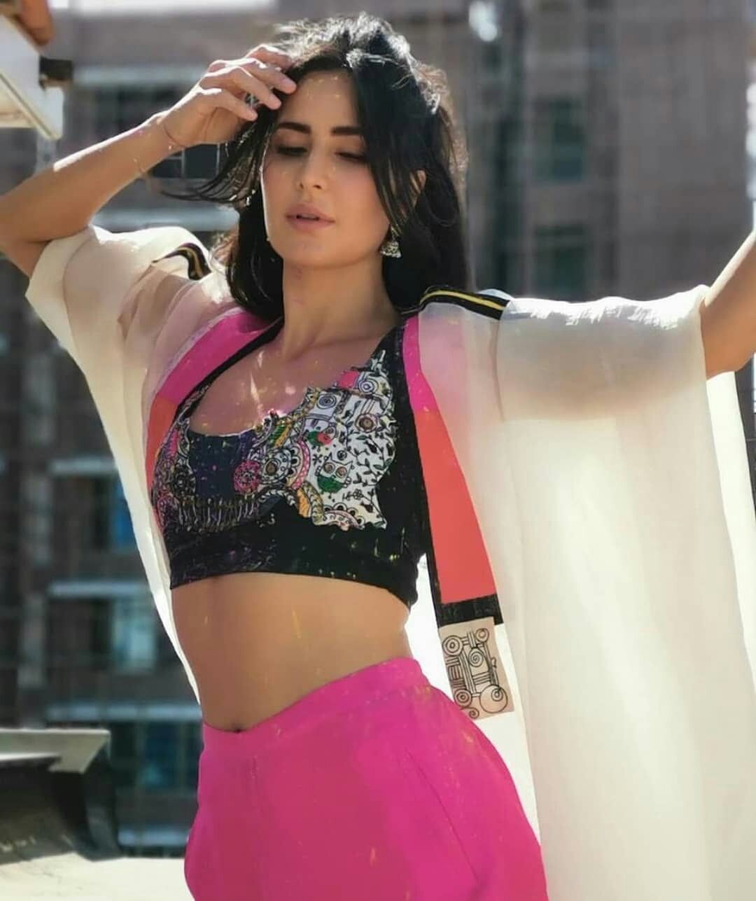 Katrina Kaif Hot Stills from Bharat movie