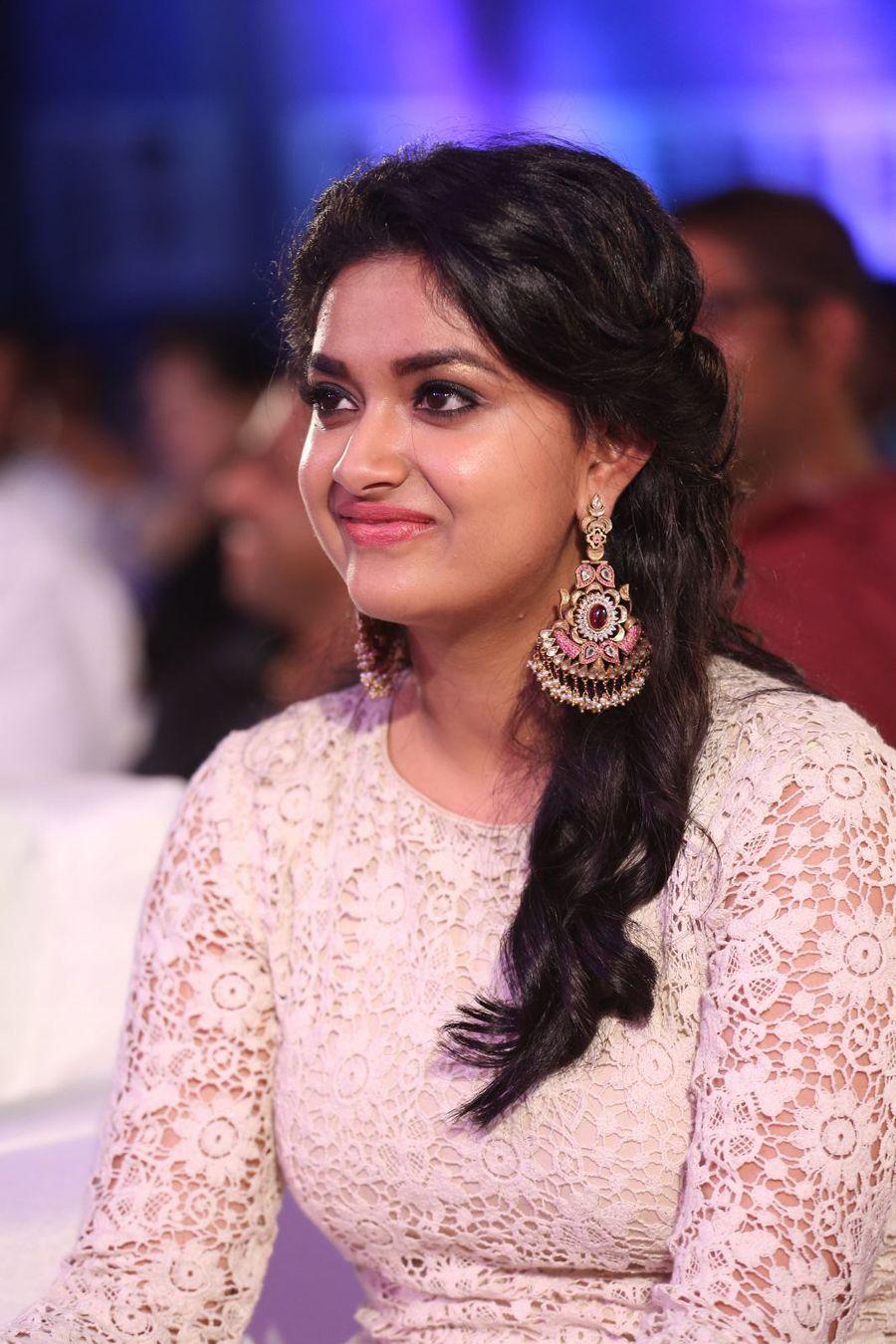 Keerthi Suresh Cute Photos