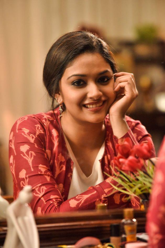 Keerthi Suresh Pics from Sarkar