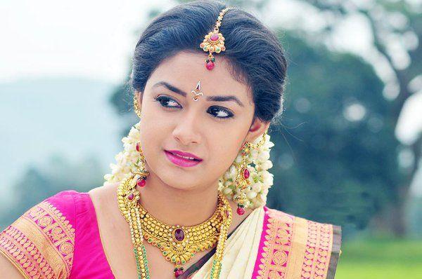 Keerthi Suresh's PHOTOS GETS LEAKED