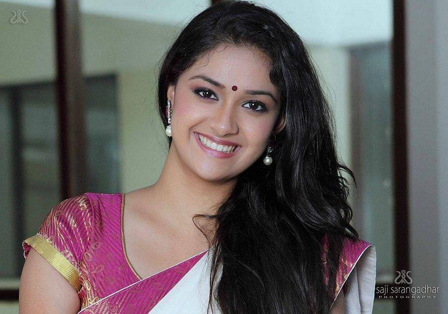 Keerthi Suresh's PHOTOS GETS LEAKED