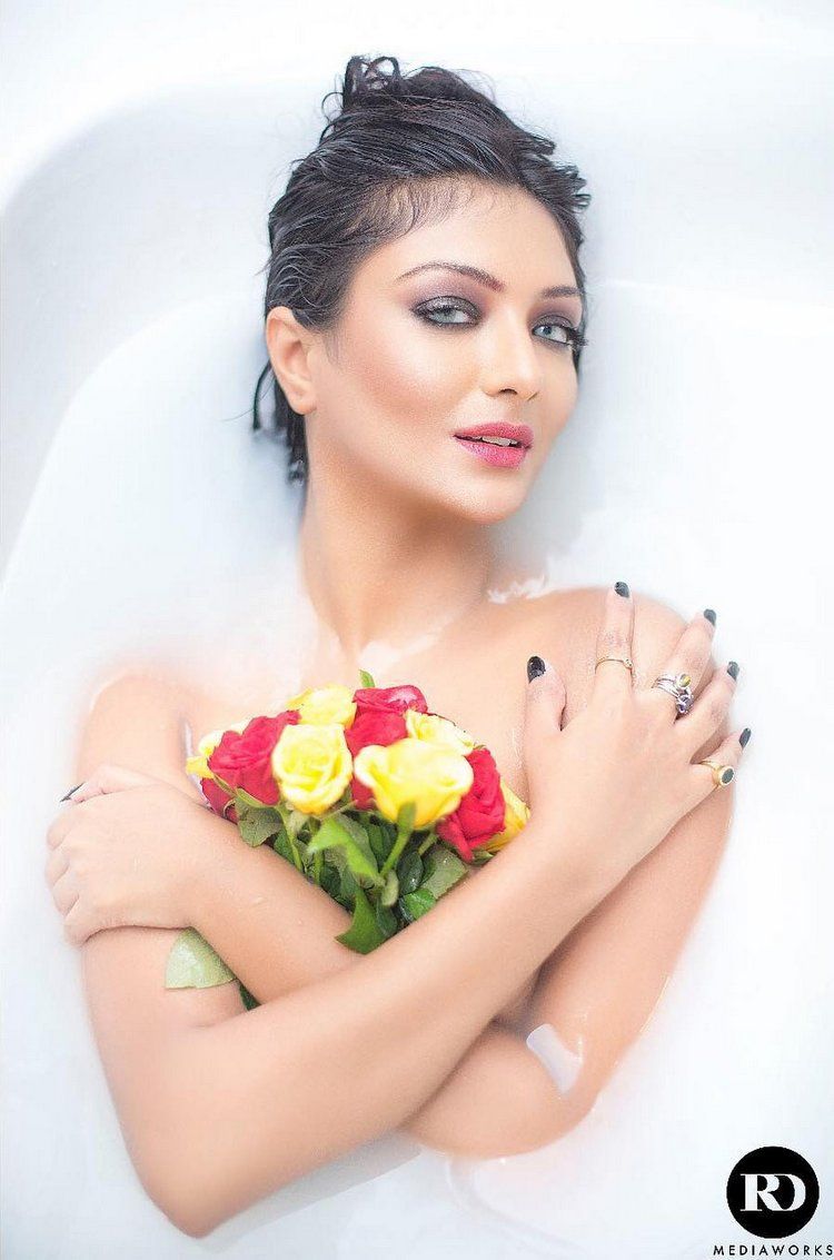 Khushi Mukherjee Recent Photos