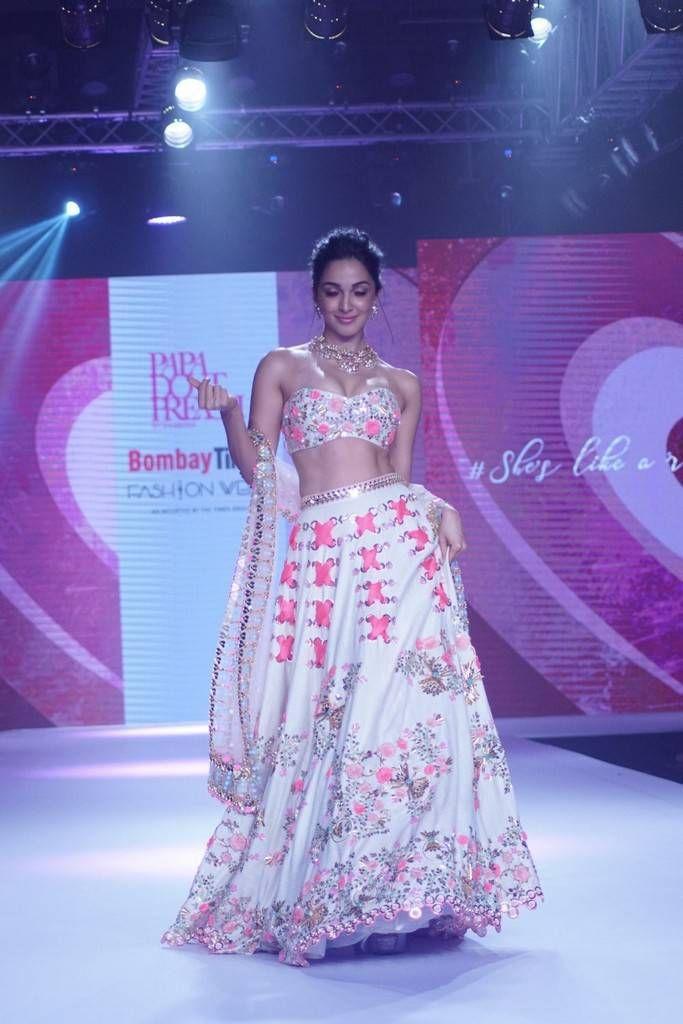 Kiara Advani Bombay Times Fashion Week 2018 Stills
