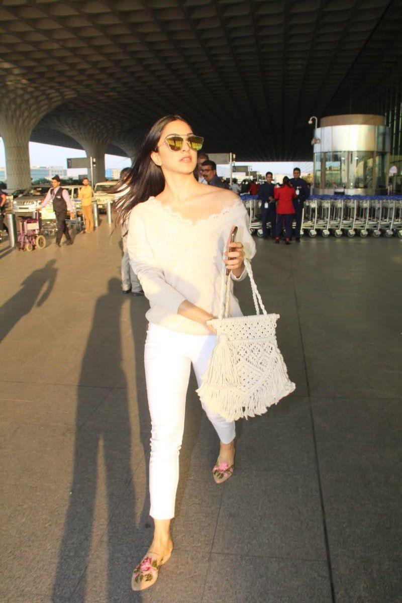 Kiara Advani Latest Images