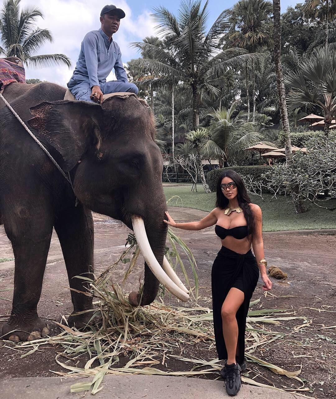 Kim Kardashian Hot Appearances Photos