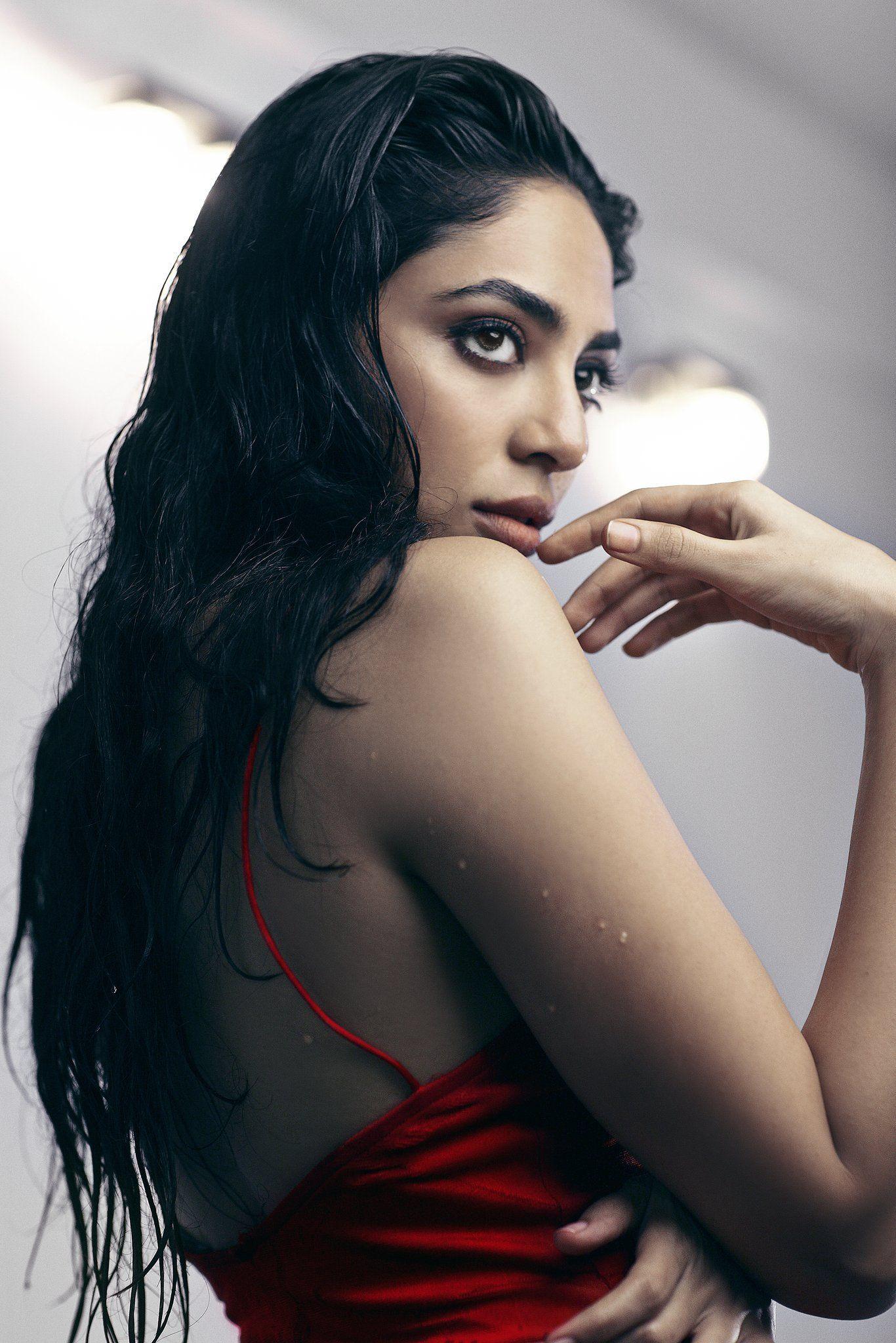 Kingfisher Calendar Girl: Hottest looks of Sobhita Dhulipala Unseen Photos