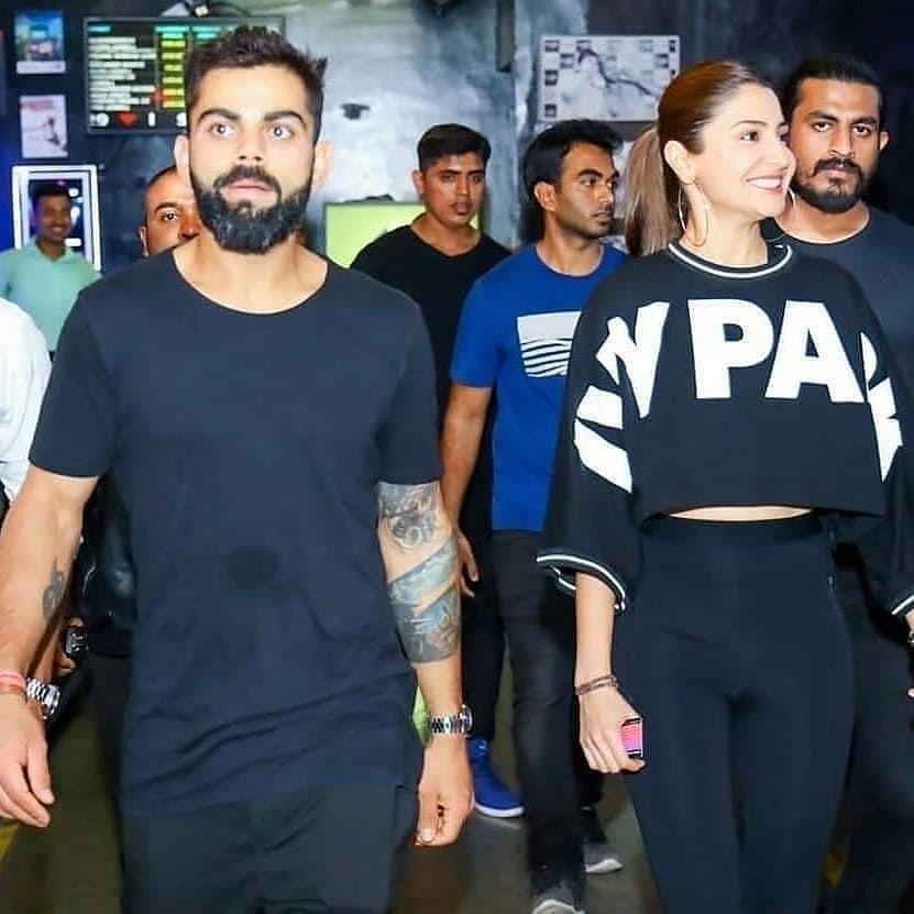 Kohli and Anushka doing shopping at Bengaluru