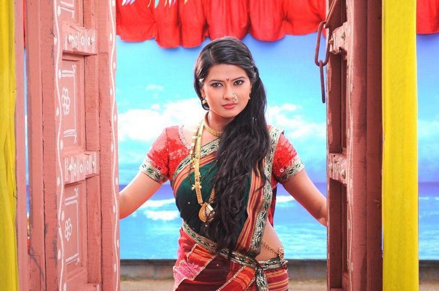 Kratika Sengar Beautiful HD Wallpapers