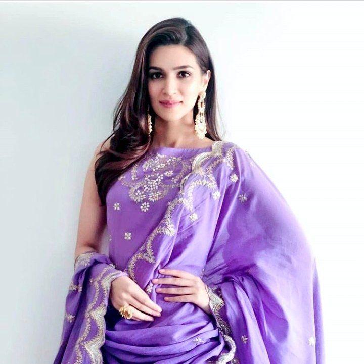 Kriti Sanon Latest Sarry Pics