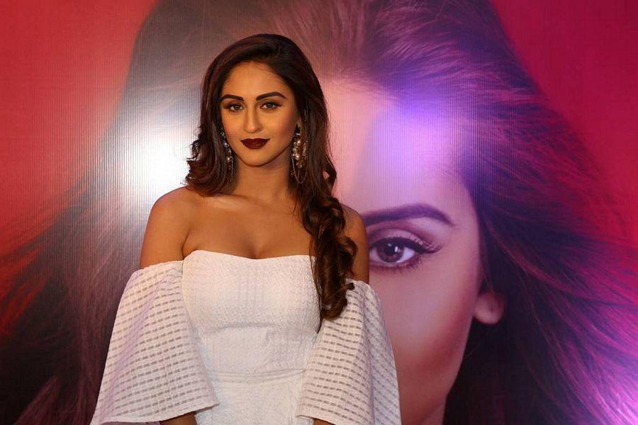 Krystle DSouza Stills At Mobile App Launch