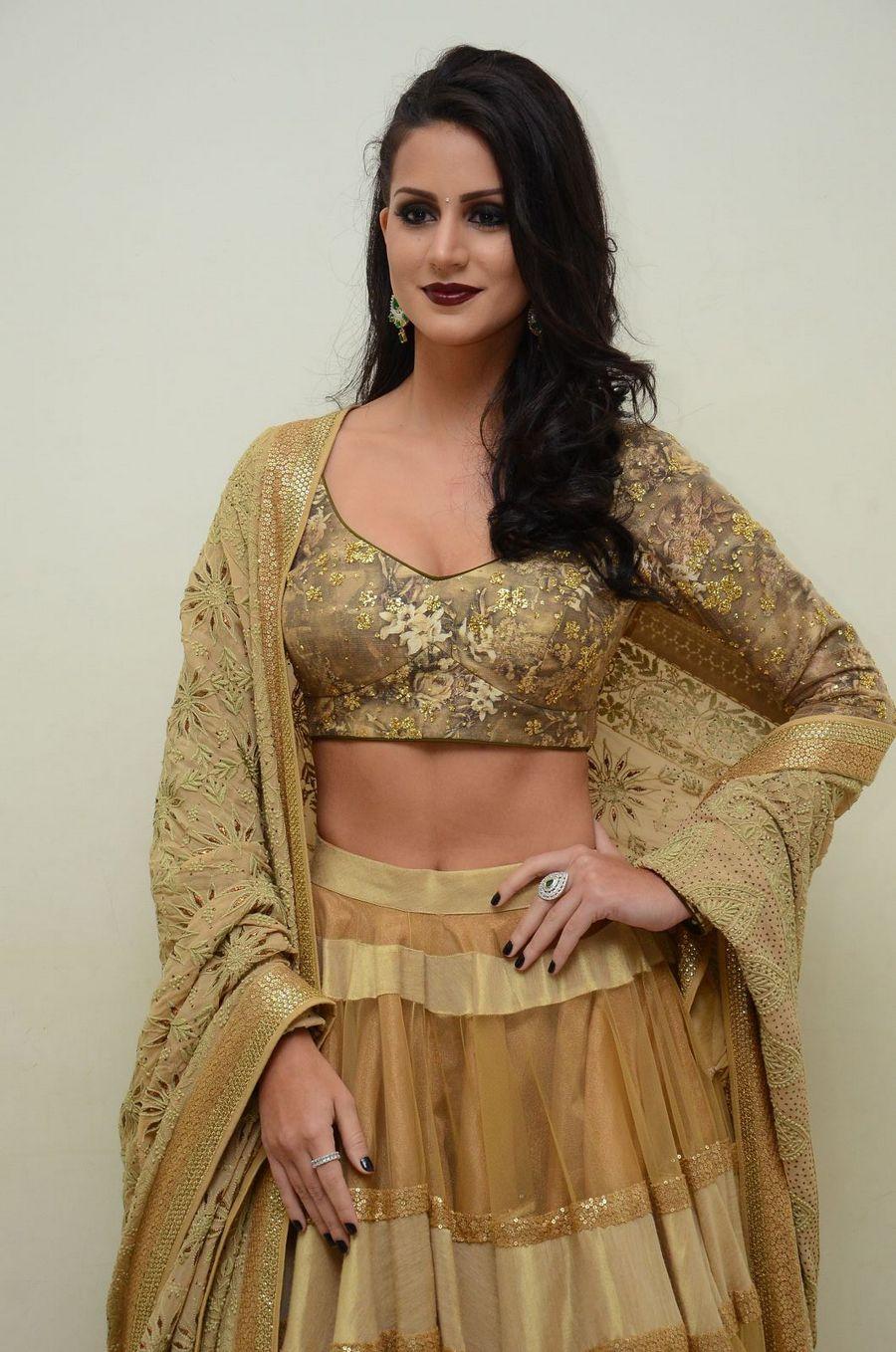 Larissa Bonesi Cute Pics