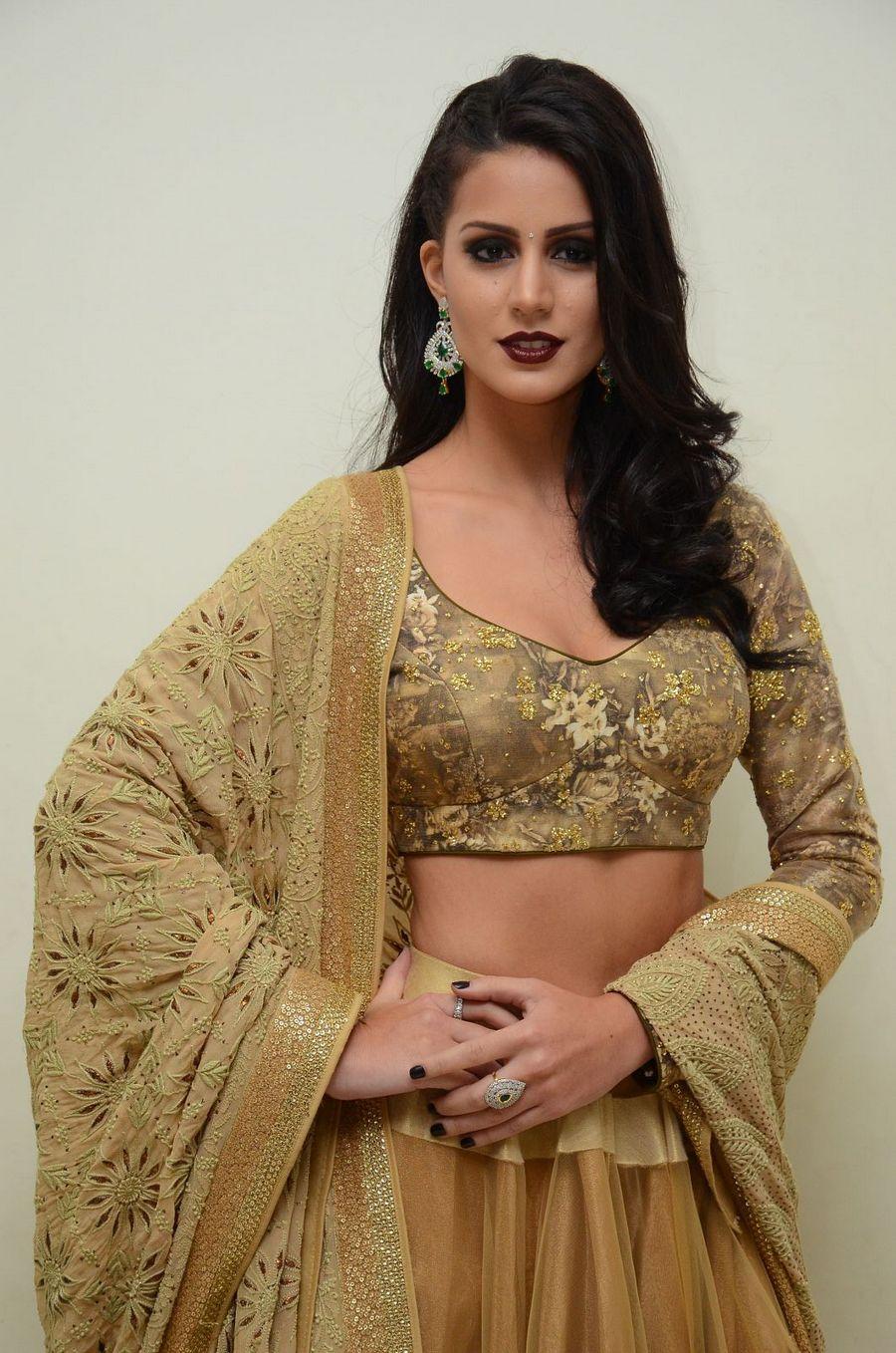 Larissa Bonesi Cute Pics