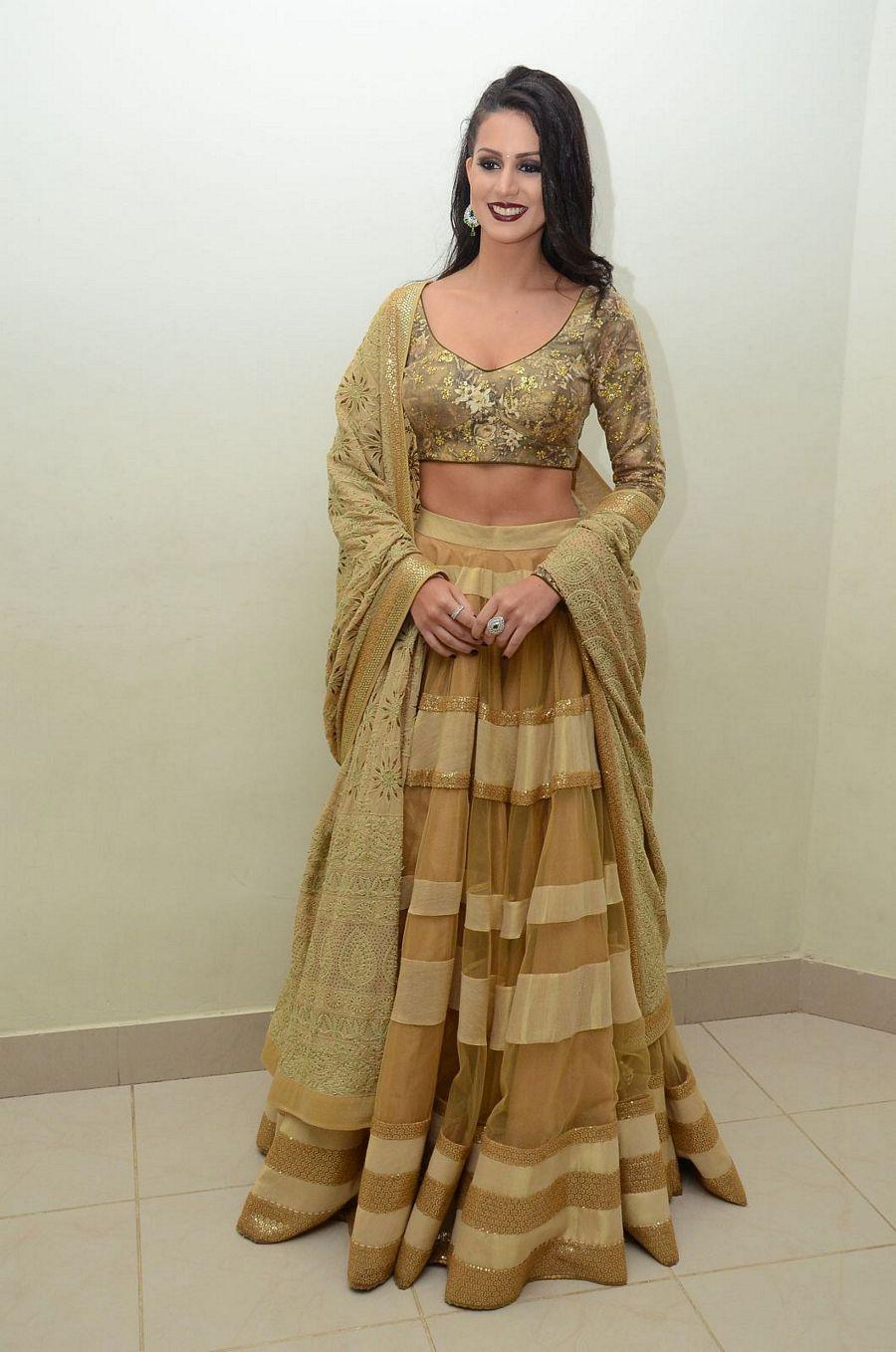 Larissa Bonesi Cute Pics