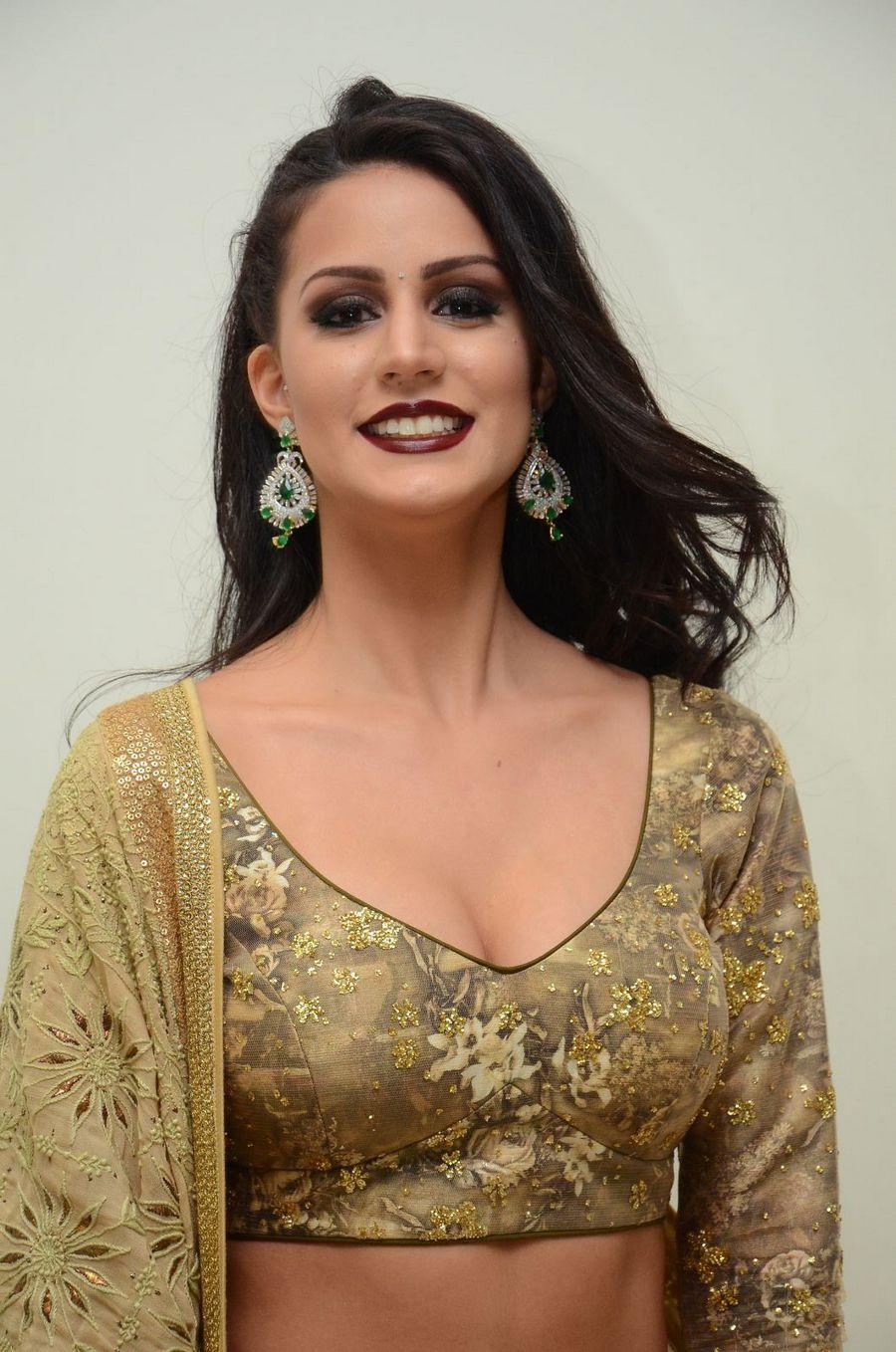 Larissa Bonesi Cute Pics