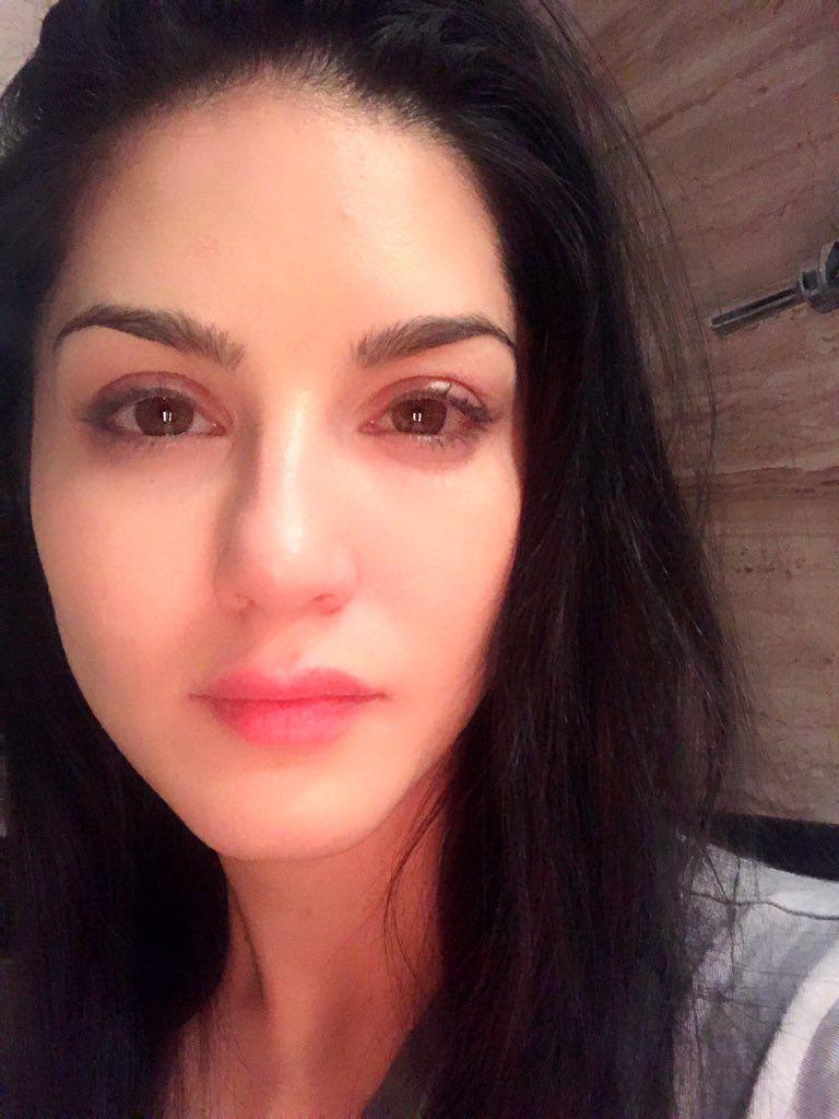 Latest 2018 Hot & Spicy Photos of Sunny Leone