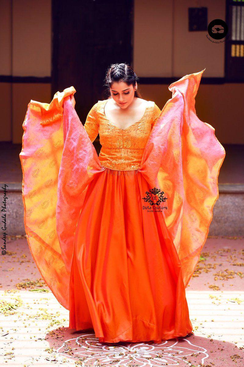 Latest Clicks of Beautiful Anchor Rashmi Gautam