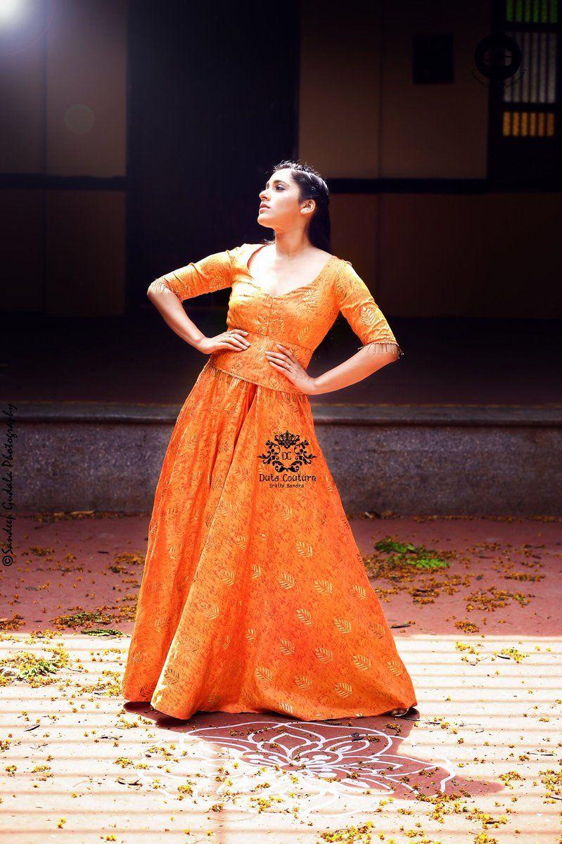 Latest Clicks of Beautiful Anchor Rashmi Gautam