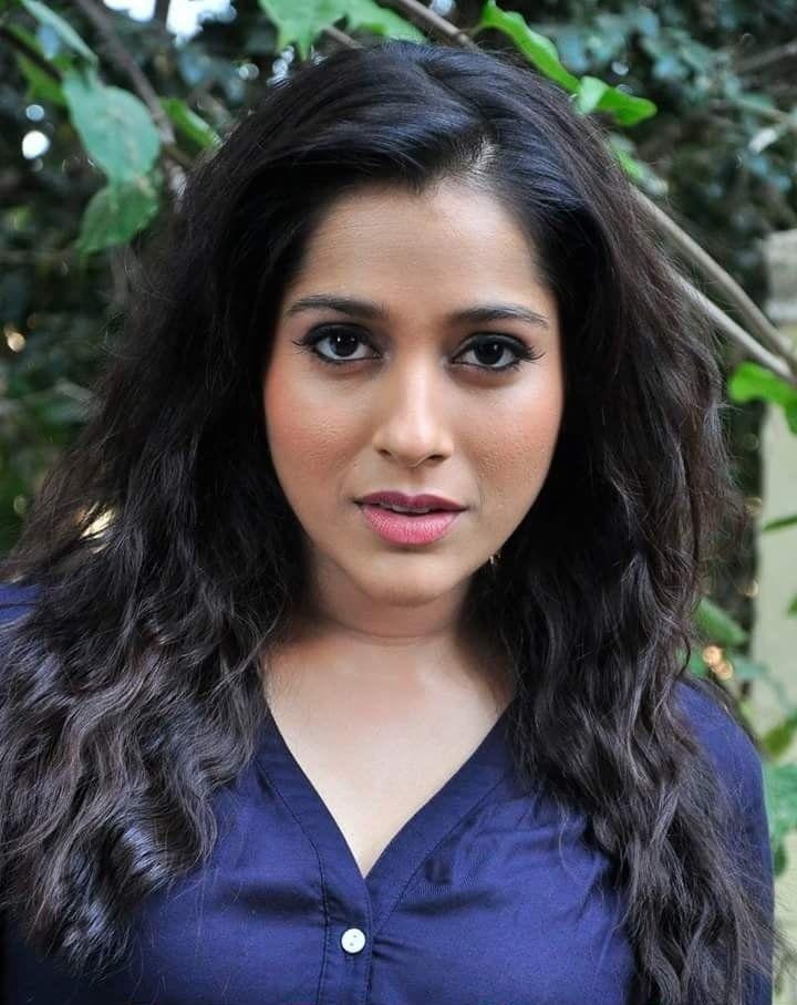 Latest Clicks of Gorgeous Anchor Rashmi Gautam