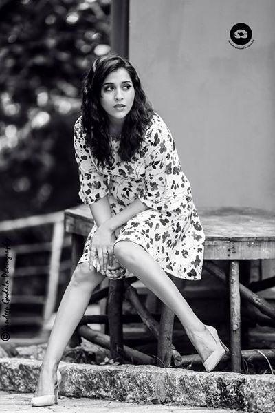 Latest Clicks of Gorgeous Anchor Rashmi Gautam