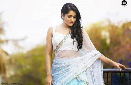 Latest Clicks of Gorgeous Anchor Rashmi Gautam