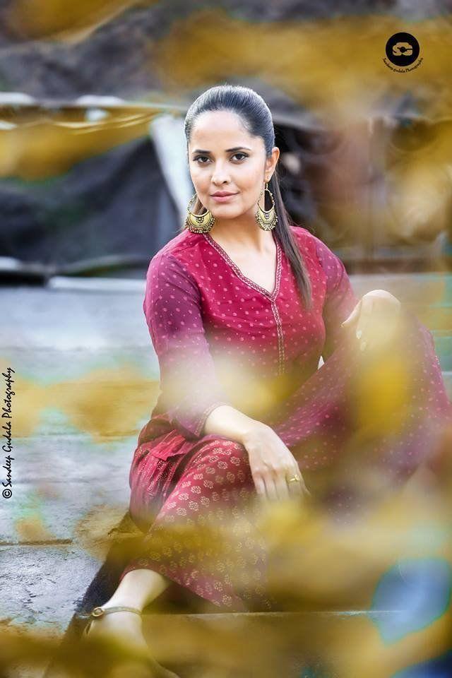 Latest Photos Anchor Anasuya’s Stunning look in Saree's