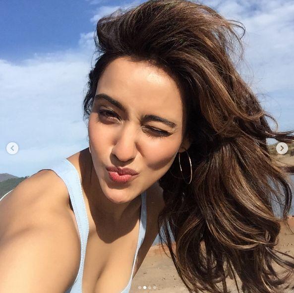 Latest Unseen Hot & Spicy Photos Neha Sharma