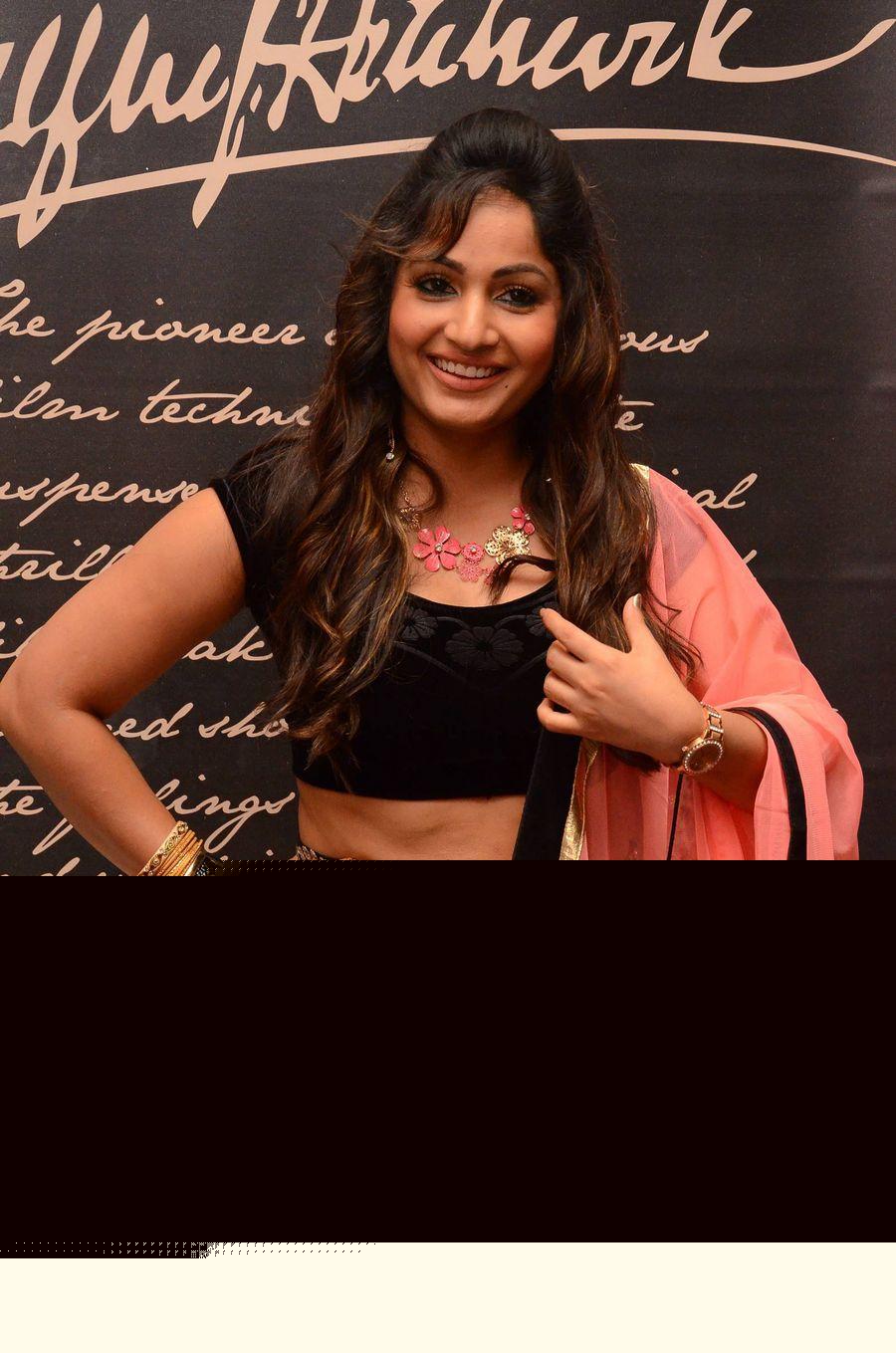 Madhavilatha Beautiful Pics