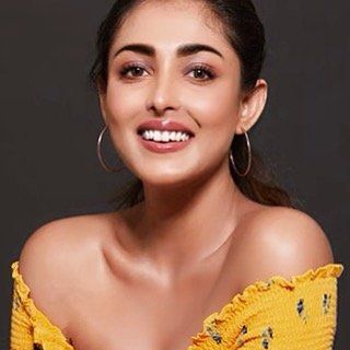 Madhu Shalini Latest New Pics