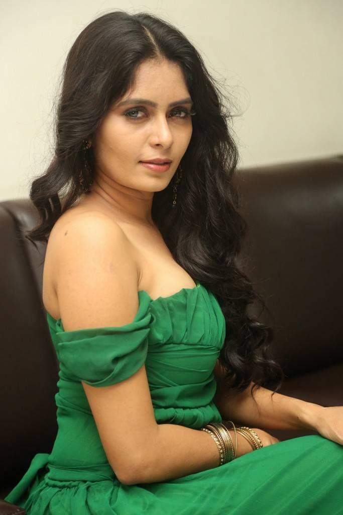 Madhumitha Krishna Hot Photo Shoot Stills In Emerald Green Gown