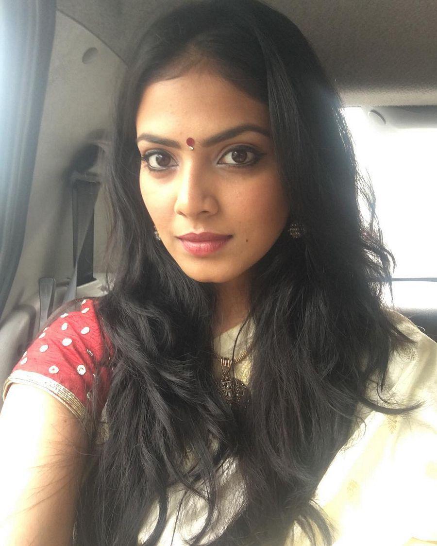 Actress Malavika Mohanan Latest Stills