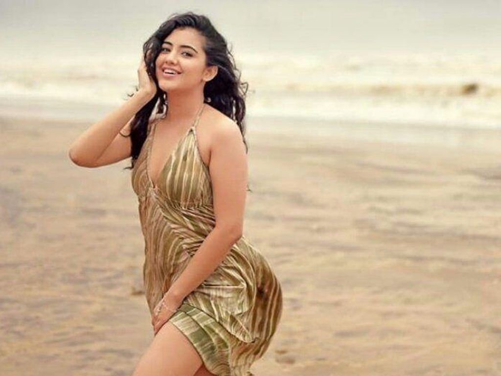 Malvika Sharma Latest Gallery