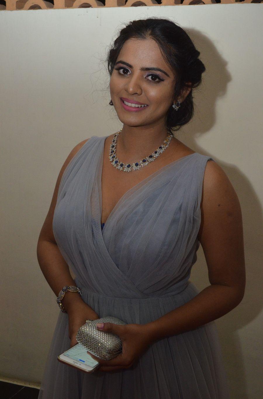 Manasa Stills at Katamarayudu Pre Release Function