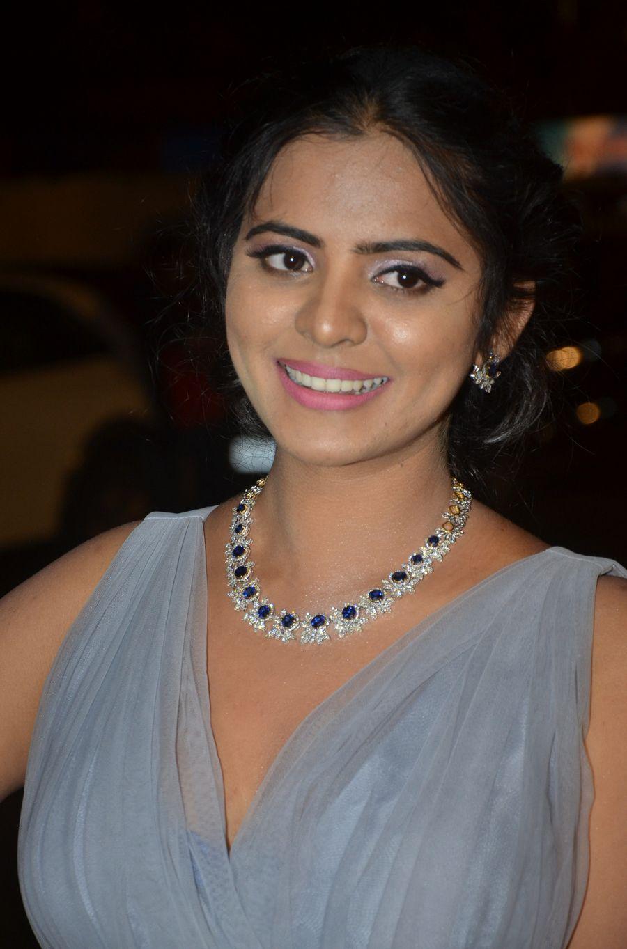 Manasa Stills at Katamarayudu Pre Release Function