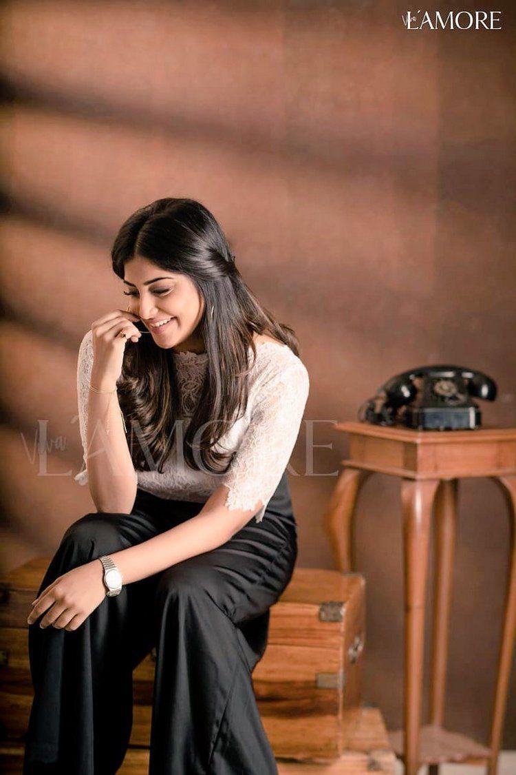 Manjima Mohan poses for L'AMORE Pics