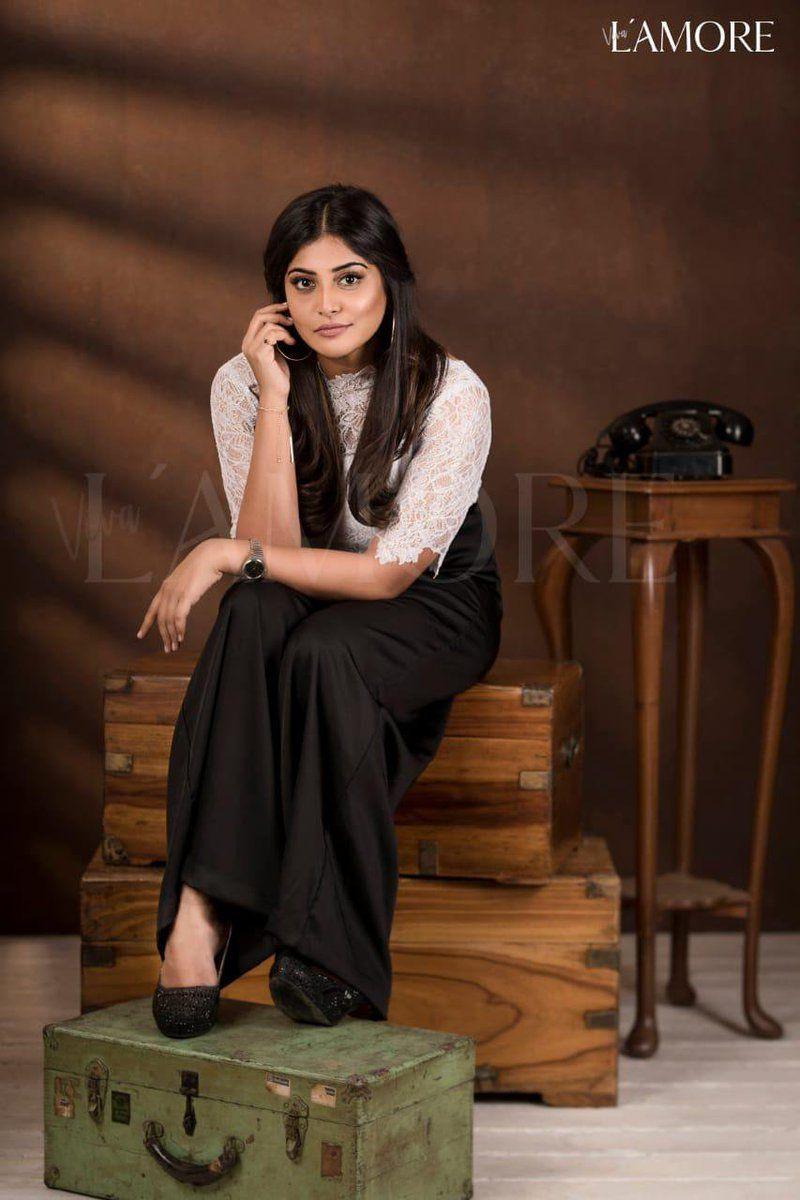 Manjima Mohan poses for L'AMORE Pics