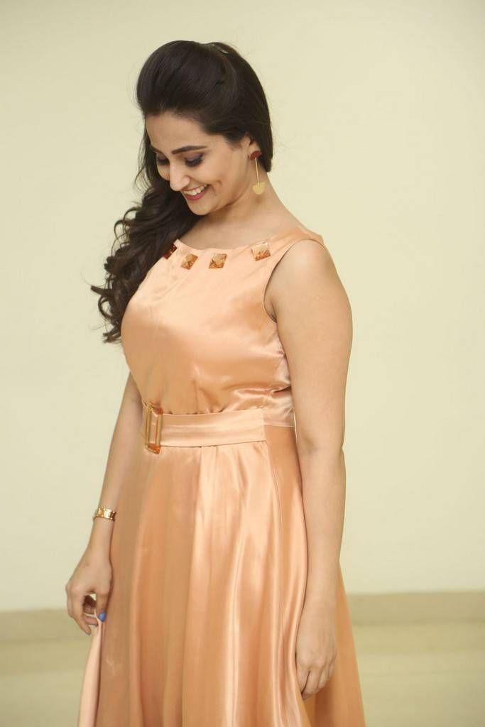 Manjusha Stills At Okka Kshanam Trailer Launch