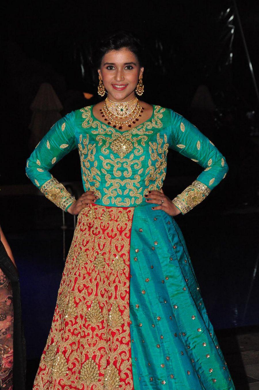 Mannara Chopra Beautiful Photos