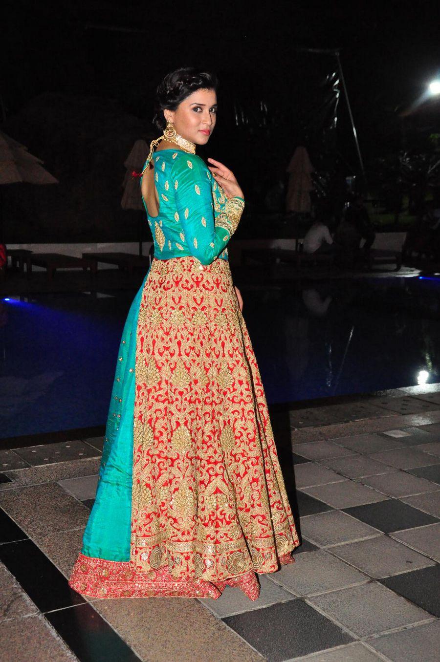 Mannara Chopra Beautiful Photos